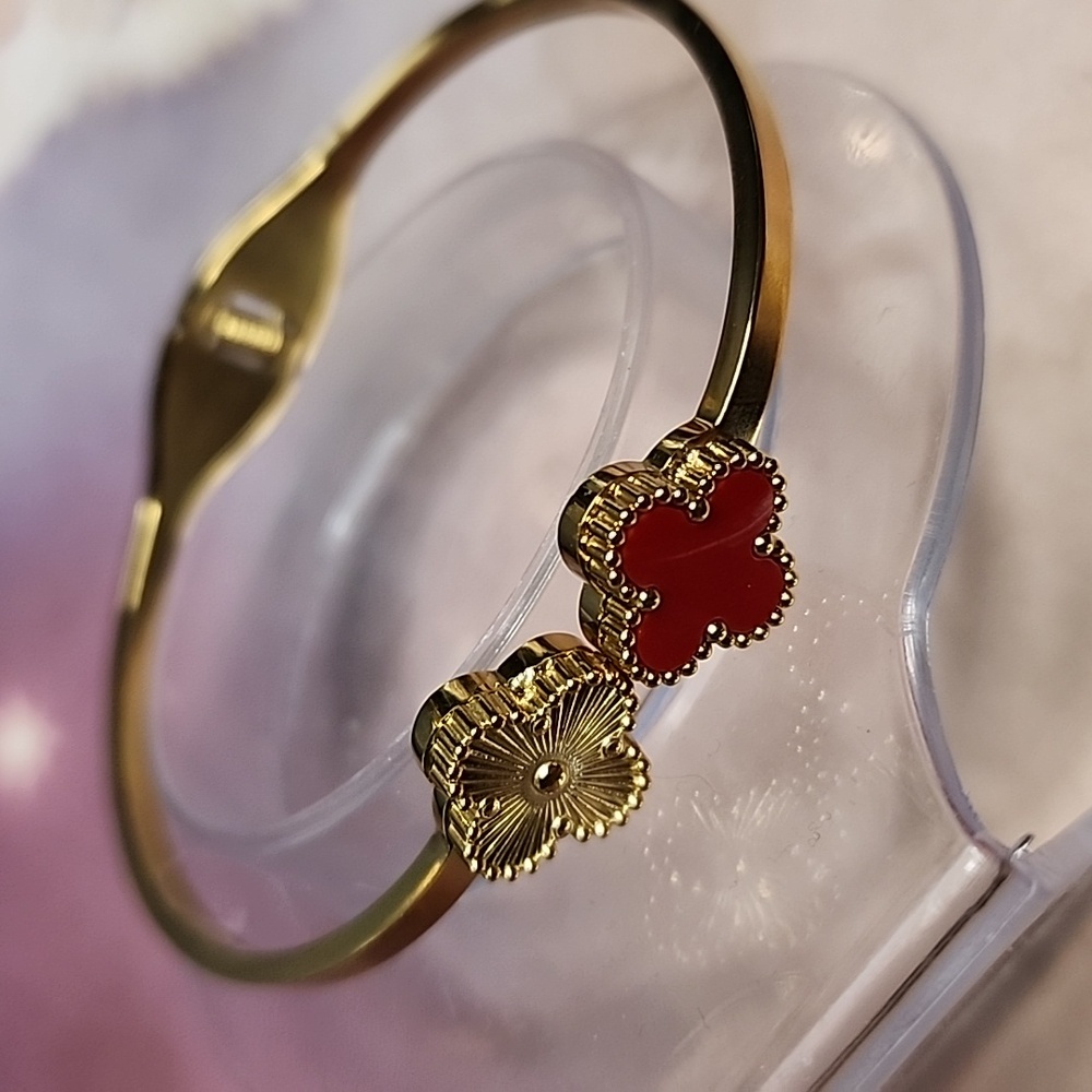 Elegant Gold and Red Women's Bracelet